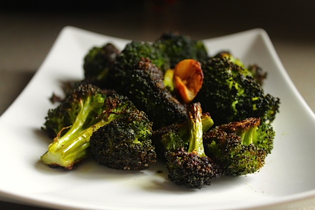 healthy roasted broccoli