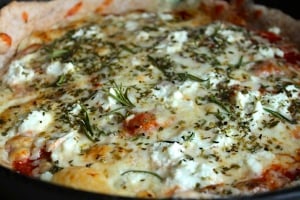 Pan Pizza I LisaGCooks.com