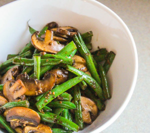 Asian Stye Mushrooms and Green Beans I LisaGCooks.com