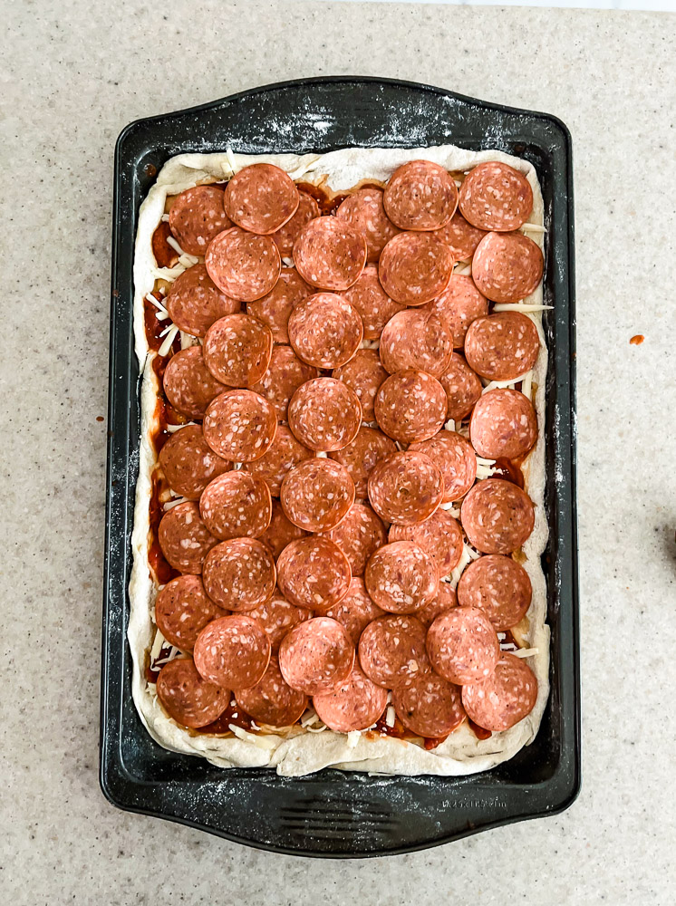 Homemade Pepperoni Pizza I LisaGCooks.com