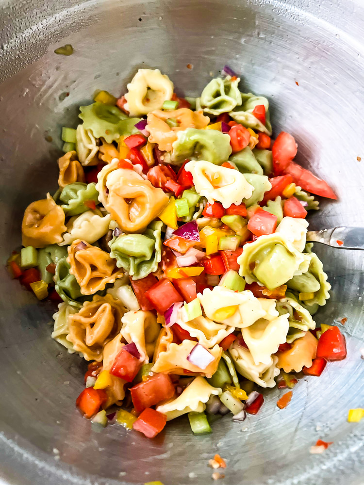 Zesty Italian Tortellini Salad LisaGCooks.com